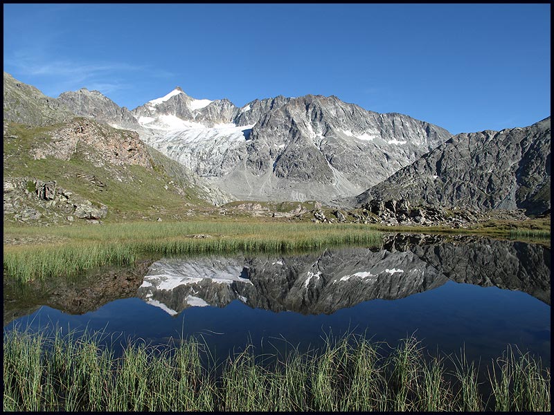 Alpine reflections near Cabane de Chanrion